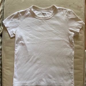 Uniqlo U white top